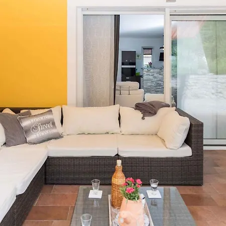 In 39291 別荘 Grižane